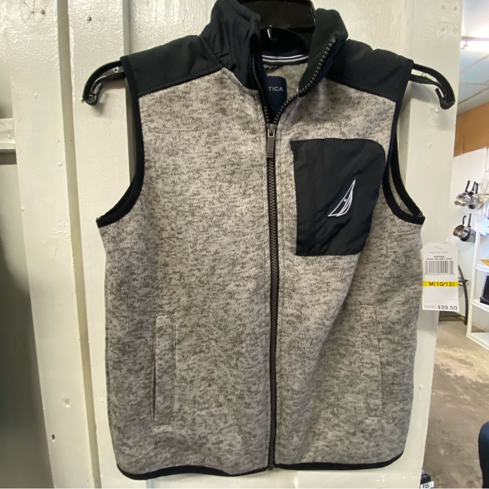 Nautica Vest Boys NWT Size Medium (10-12)
